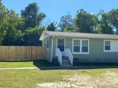 Main picture of 337 D St