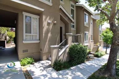 Main picture of 3158 Regency Ave