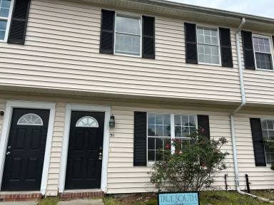 Main picture of 1100 Pineland Avenue