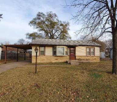 Main picture of 1824 E Mona Ln