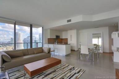 Main picture of Reach at Brickell City Center