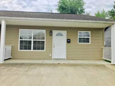 Main picture of 3010 30th St