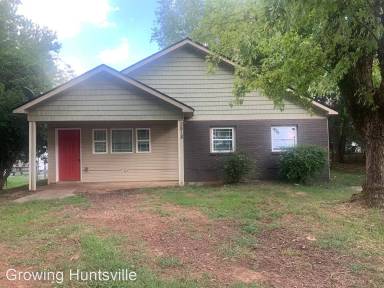 Main picture of 3810 Crane Dr NE