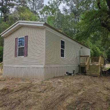 Main picture of 890 Rough Edge Rd