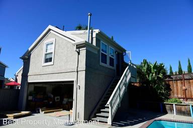Main picture of 377 Chaucer Dr