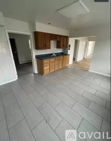 Main picture of 110 Ferry St