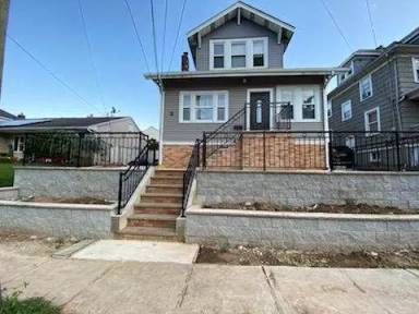 Main picture of 72 Curtis Ct