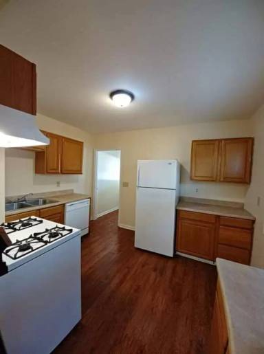 Main picture of 1233-35 Benton St
