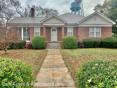 Main picture of 17868 Main St