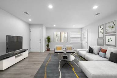 Main picture of 718 Skyline Dr