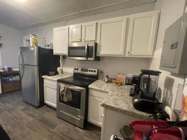 Main picture of 2805 Main St