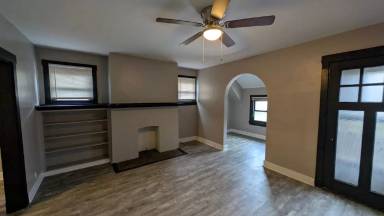 Main picture of 3839 Brighton Rd