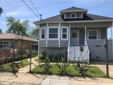 Main picture of 3050 San Diego Way