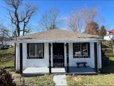 Main picture of 415 Valley Rd