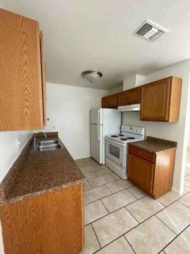 Main picture of 2545 Belmont St