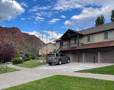 Main picture of 3951 Sky Ranch Dr