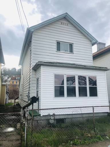 Main picture of 701 Harriet St