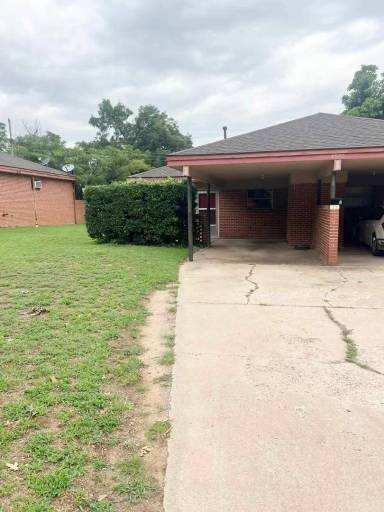 Main picture of 6601 NW 30th Ter