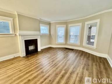Main picture of 1026 W 7th St