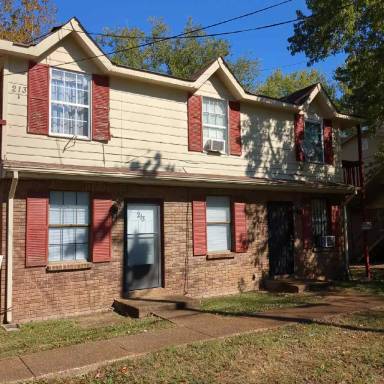 Main picture of 213 E Webster St