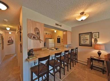 Main picture of 8 GCR 8400 - Court 7, Unit 6