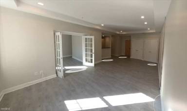 Main picture of 490 Harrison Ave