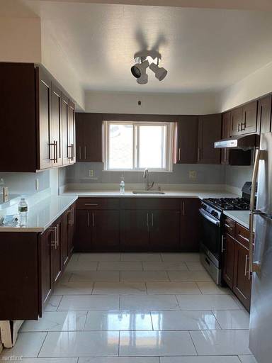 Main picture of 48 Mallory Ave
