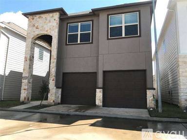 Main picture of 7911 Ashford Trace Dr
