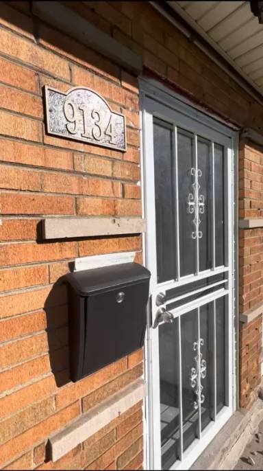 Main picture of 9136 S Anthony Ave