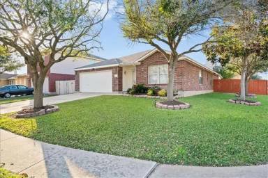 Main picture of 15030 Lantern Dr