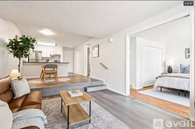 Main picture of 9484 Redmond Woodinville Rd NE