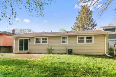 Main picture of 4141 Applewood Ln
