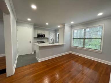 Main picture of 1129 Willow Ave