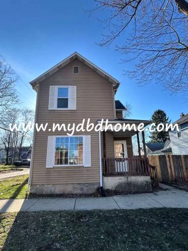 Main picture of 2116 Webster St