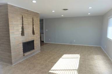 Main picture of 2209 Golf Links Rd
