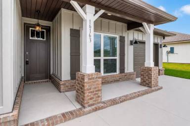 Main picture of 16163 Tigris Rd