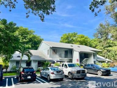 Main picture of 2565 SW 22nd Ave