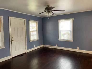 Main picture of 1027 Holland Ave
