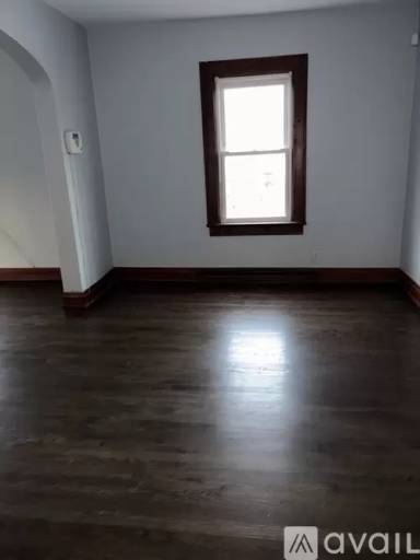 Main picture of 2805 Emmaus Ave