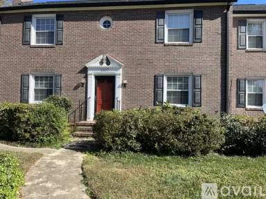 Main picture of 1307 S Kings Dr