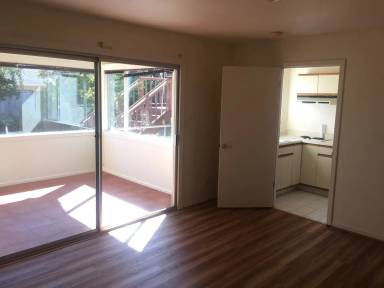 Main picture of 127 Northrop Pl