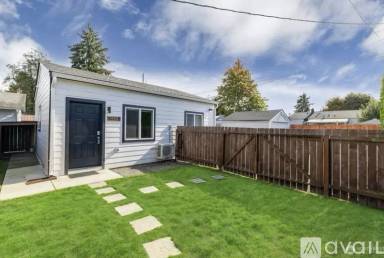 Main picture of 5010 N 31st St