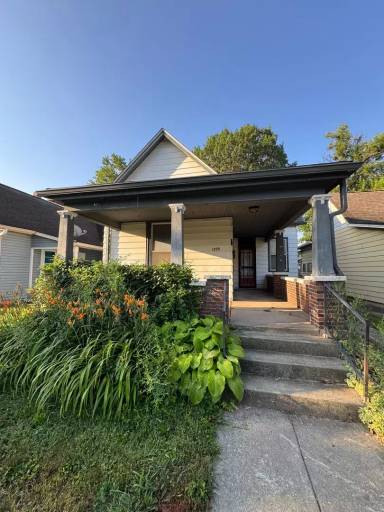Main picture of 1823 Hoyt Ave