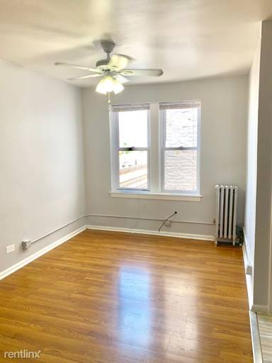 Main picture of 5710 N Winthrop Ave