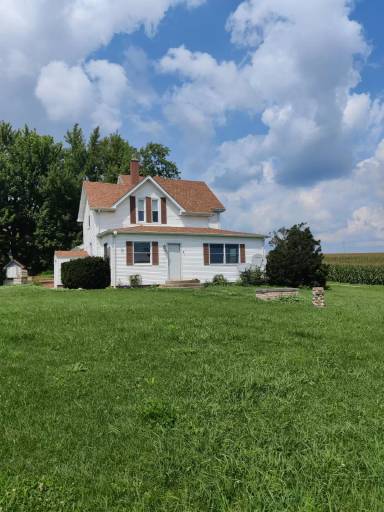 Main picture of 1025 Paw Paw Rd
