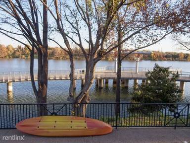 Main picture of 1502 E Riverside Dr