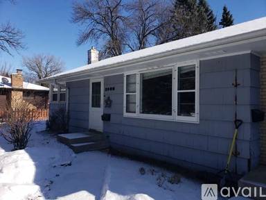 Main picture of 2908 Winnetka Ave N