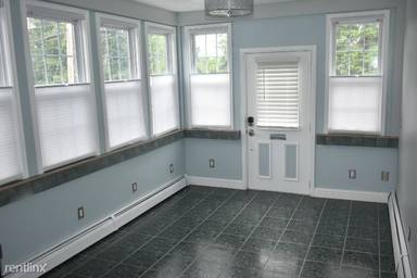 Main picture of 161 Woonasquatucket Ave