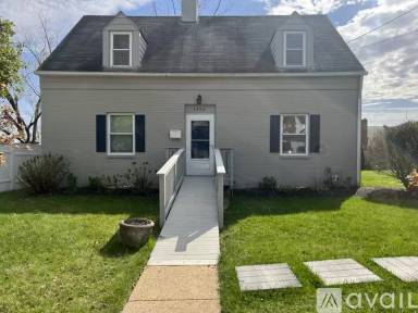 Main picture of 2904 W 4th St