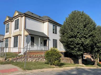 Main picture of 1029 S 15th St